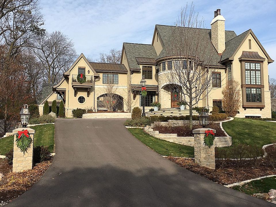 14280 Woodlawn Cir, Elm Grove, WI 53122 Zillow