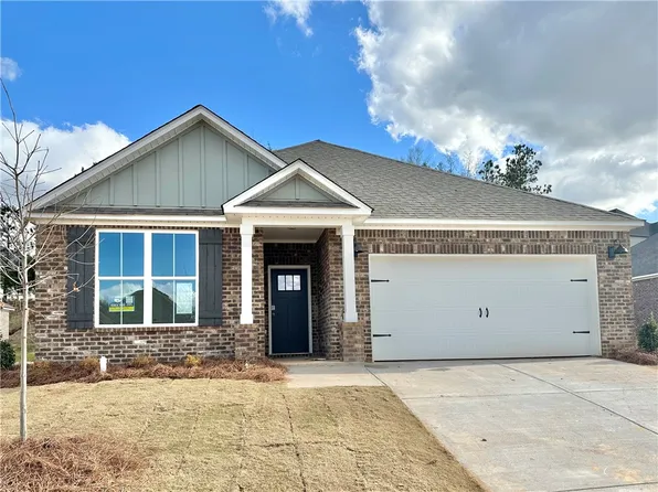 2518 Farmville Lakes Dr, Auburn, AL 36830