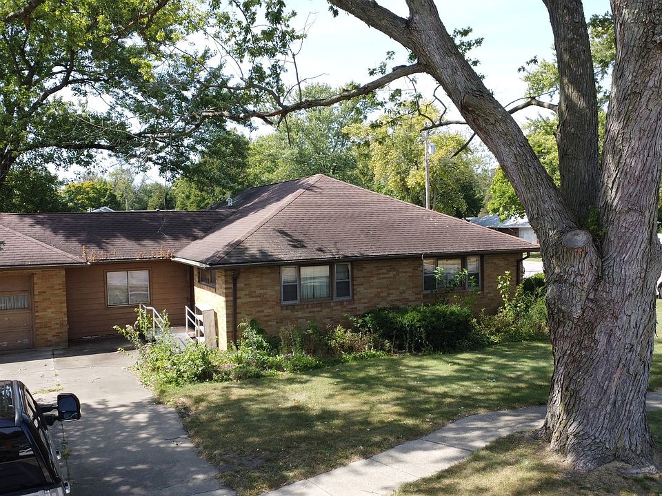 1st image of 321 E Jefferson Ave