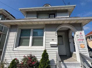 14 N Marion Ave, Ventnor, NJ 08406