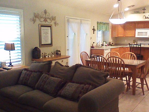 5th image of 2532 E Magnolia Dr