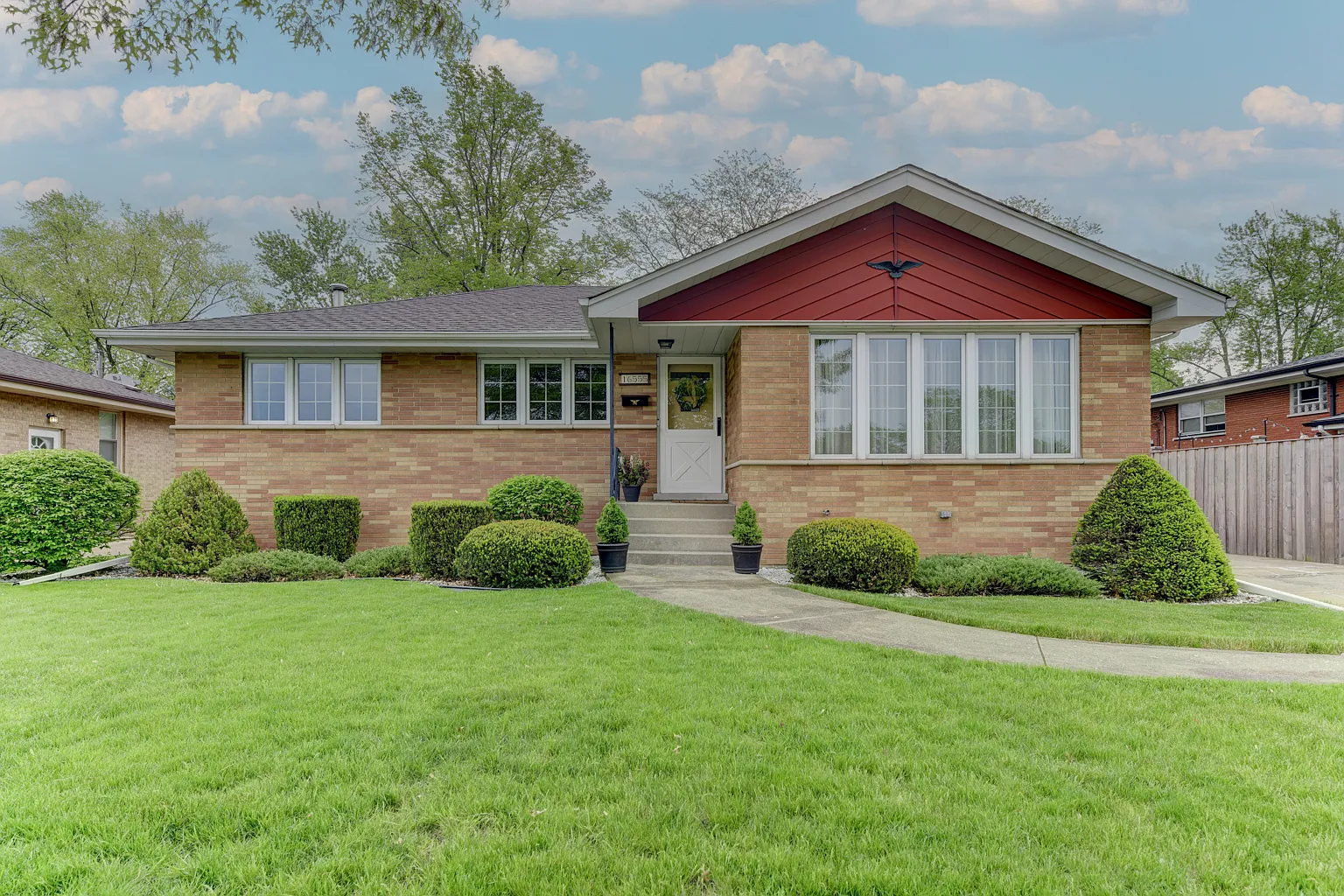 16555 Drexel Ave photo 1