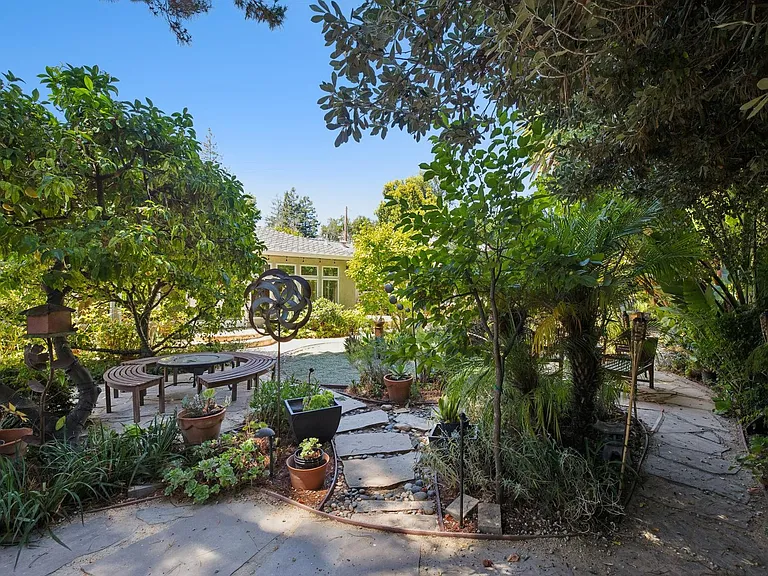970 Palo Alto Ave — Photo 92