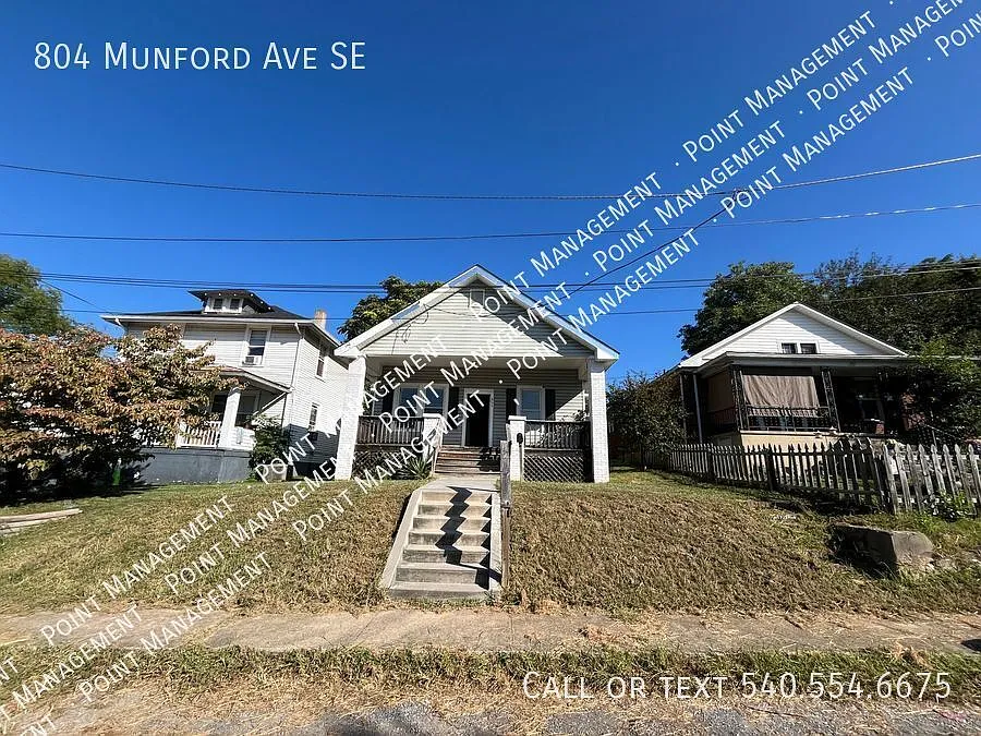 804 Munford Ave SE