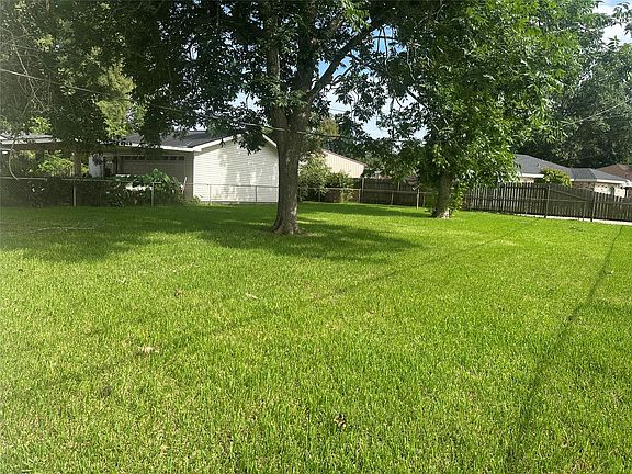 4th image of 4959 Garfield Ave