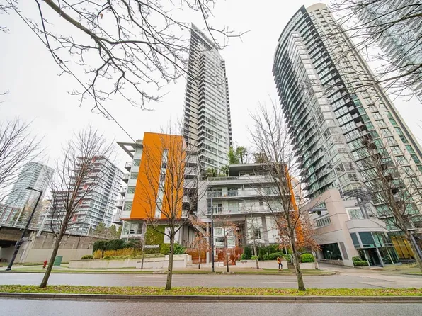 1372 Seymour St #2506, Vancouver, BC V6B 0L1