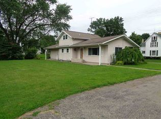 201 Williams St, Howe, IN 46746