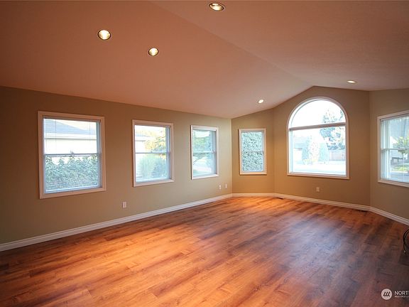 3rd image of 745 Wheatland Street