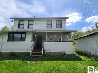 4765 Fay Hollow Rd, Great Valley, NY 14741