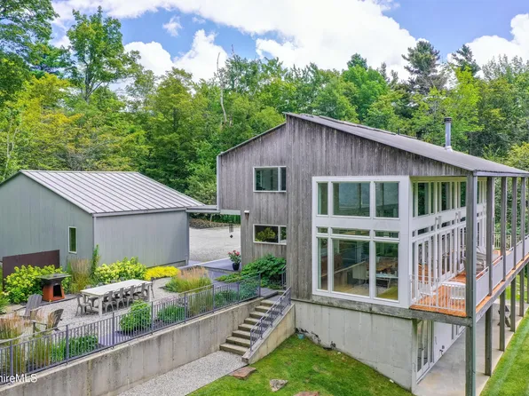 103 Long View Dr, Becket, MA 01223