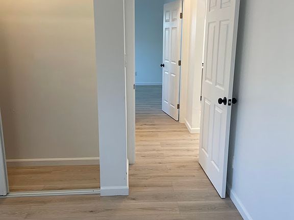 5th image of 22 Alan Way #A