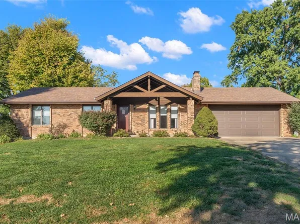 1115 E 1st St, Washington, MO 63090