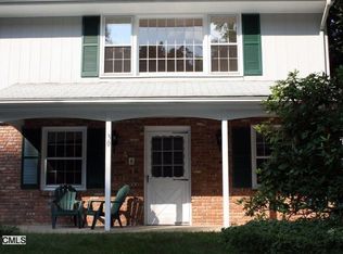 30 Brookhill Ln, Norwalk, CT 06851