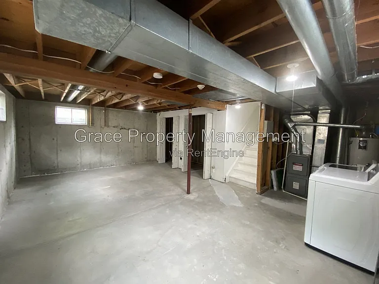 10870 Stuart Cir — Photo 22