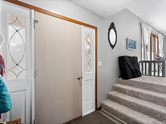 5th image of 409 S Norbeck St