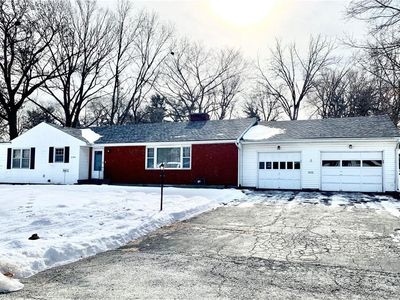 2104 SW Smith St, Blue Springs, MO, 64015