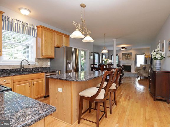 3rd image of 6371 Grant Chapman Dr