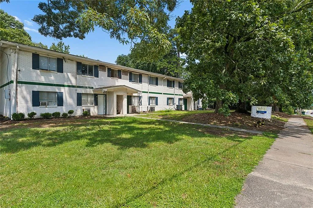 2 bed, 1.0 bath, 750 sqft, $1,125 — Photo 1