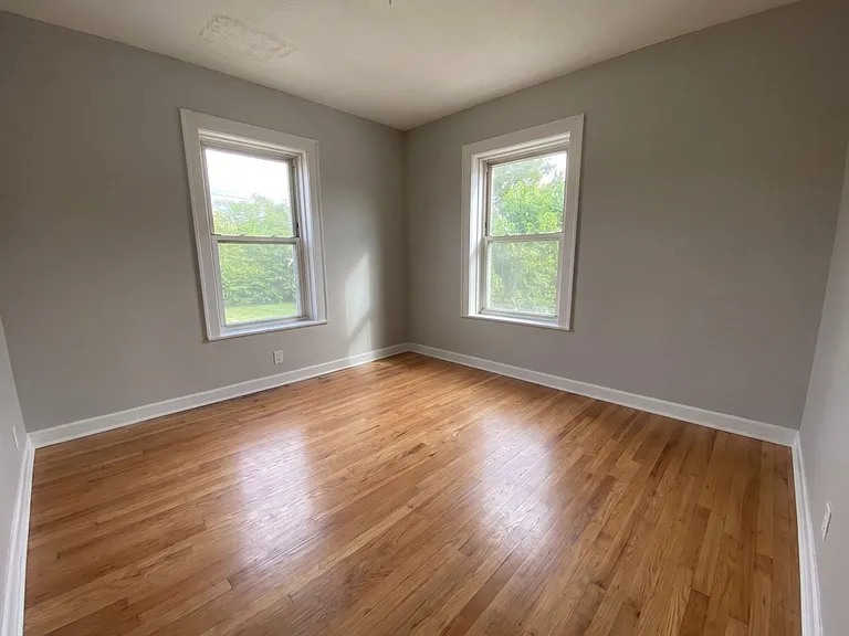 4626 W Lawrence Ave — Photo 9