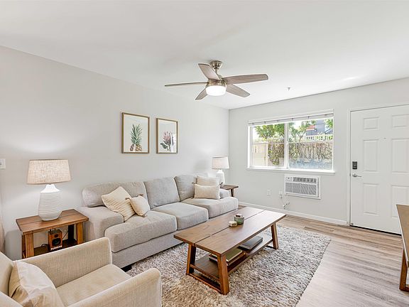 4th image of 33 Kihalani St #403