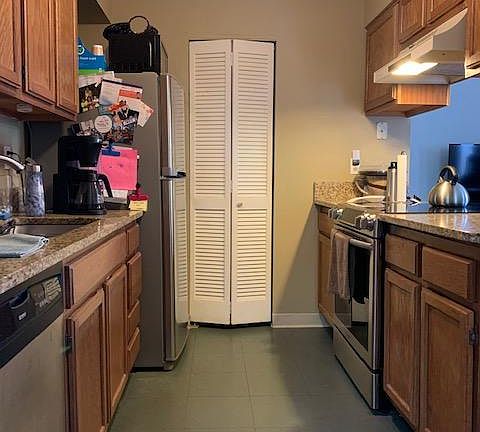 4th image of 426A Lake Ave #3