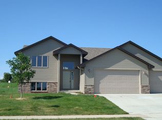 312 Art St NW, New Prague, MN 56071