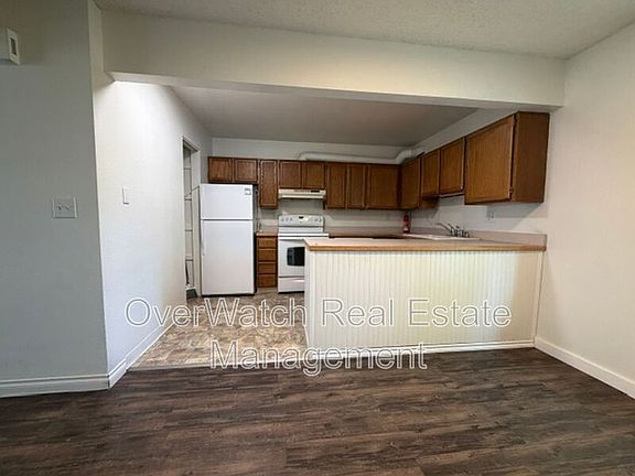 4th image of 16929 Coronado Rd APT 4