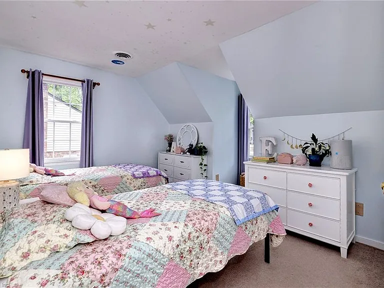 2525 Lauderdale Dr — Photo 14