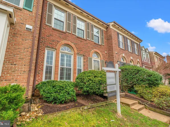 6124 Talavera Ct, Alexandria, VA 22310
