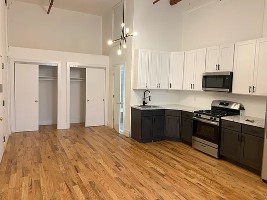 Rented by Carnegie Management Inc | media 5