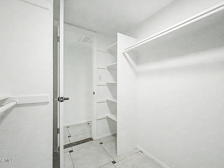 2225 E Catalina Dr — Photo 21