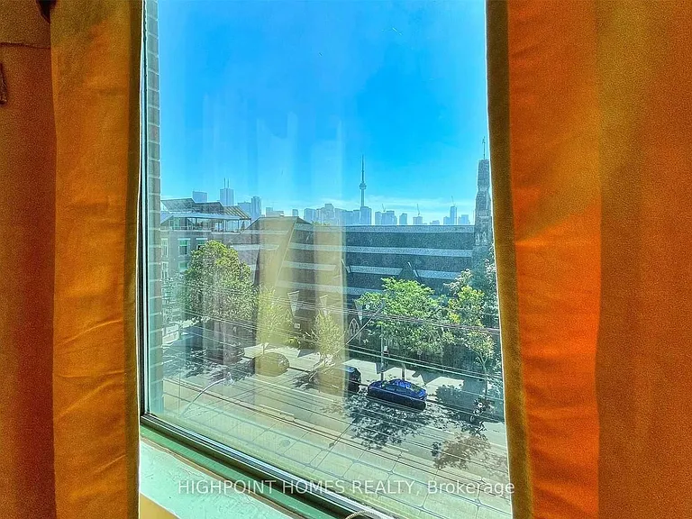 360 College St #401 — Photo 21