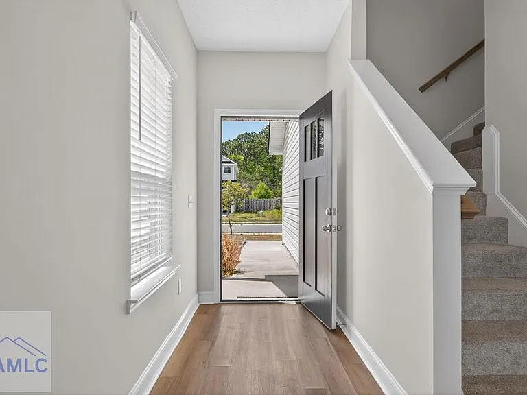 1026 Grayson Ave — Photo 5