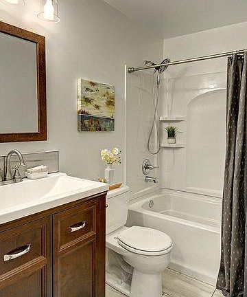 3rd image of 2827 21st Ave W APT 1