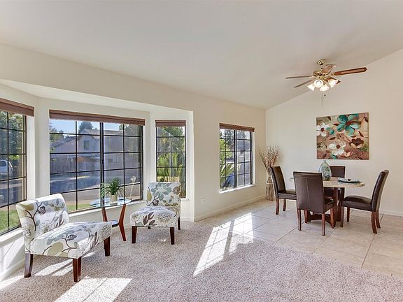 5th image of 616 Portside Cir