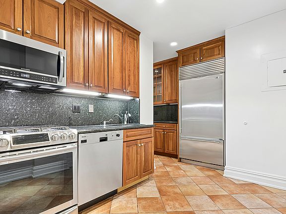 4th image of 65 E 96th St APT 5B