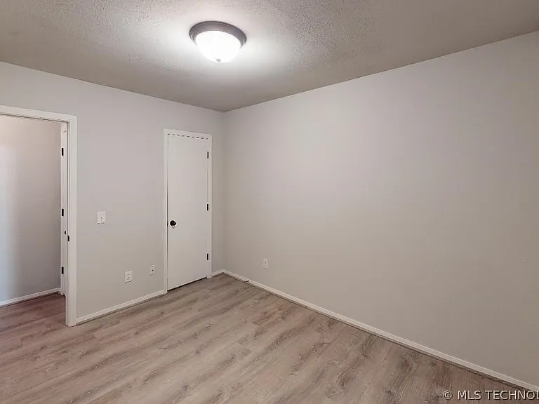 9215 S 92nd East Ave — Photo 17