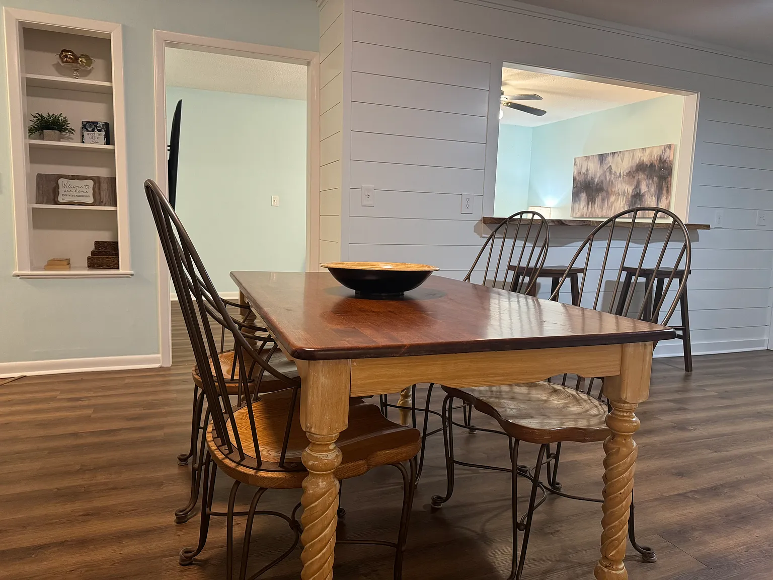 3 bed, 1300 sqft, $3,200 — Photo 4