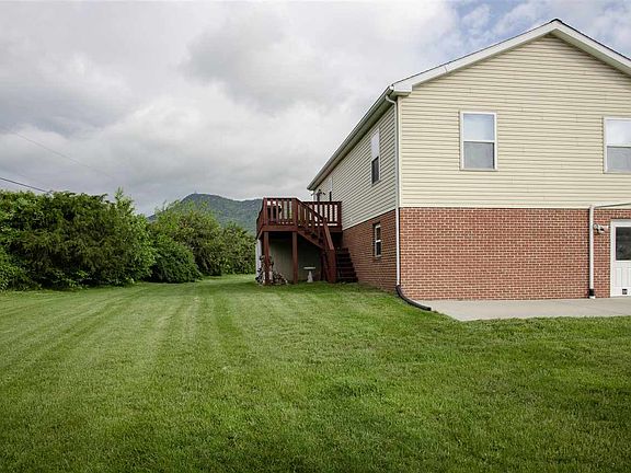 4th image of 9350 Millet Cir