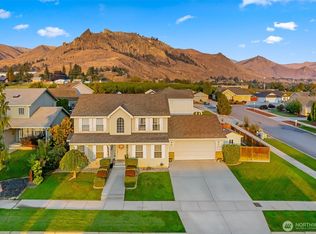 1502 Songbird Ln, Wenatchee, WA 98801