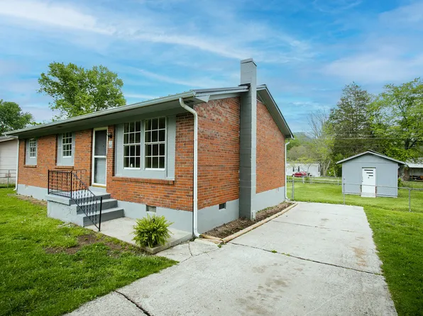 64 Holiday Hls, Clay City, KY 40312