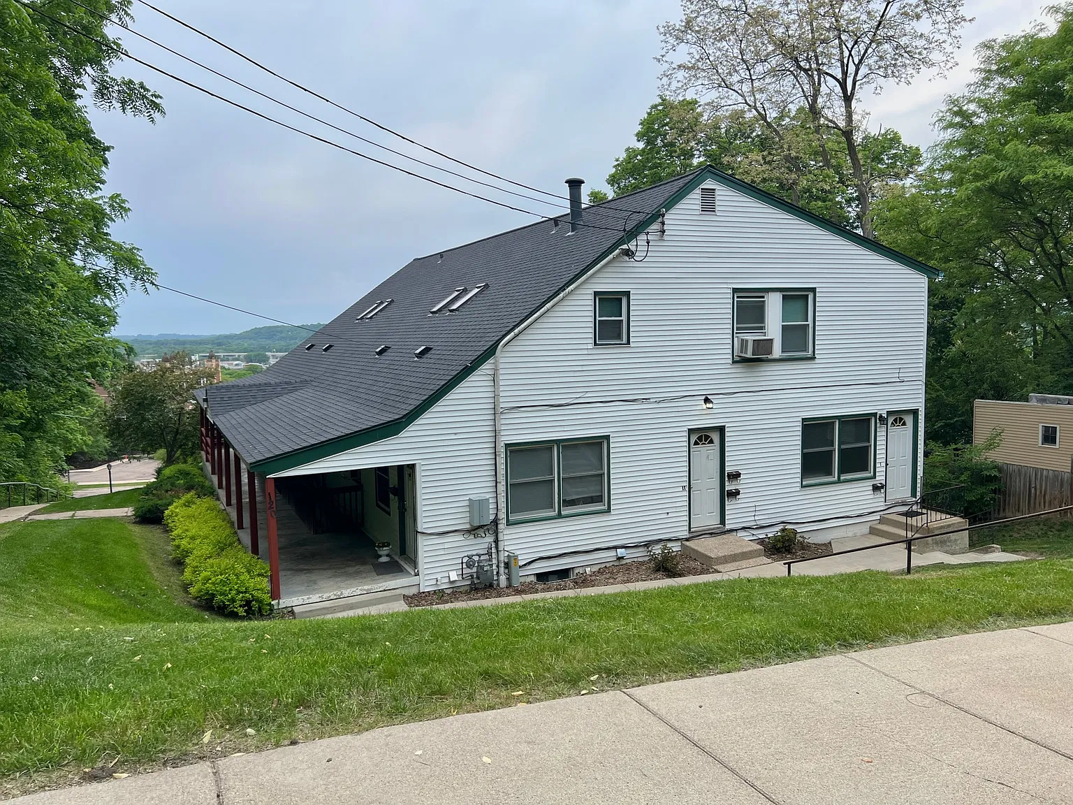 3 bed, 1100 sqft, $1,125 — Photo 1
