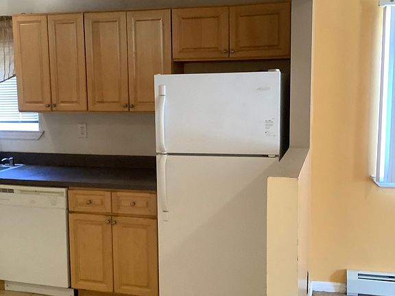 4th image of 131-36 222nd St #1