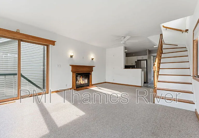 33 Laurel St — Photo 16
