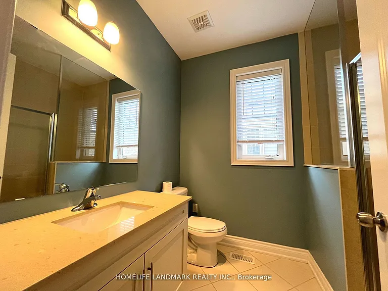 39 Larkin Ave — Photo 16