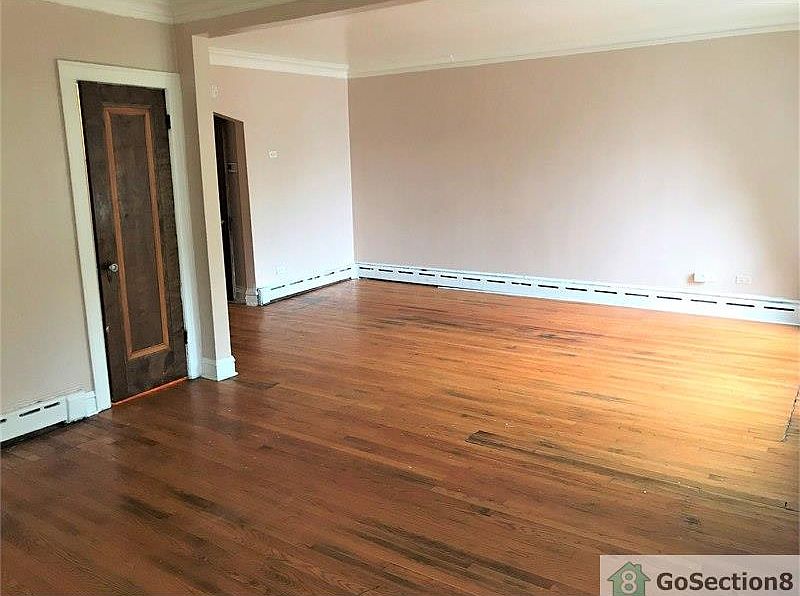 2nd image of 8832 S Commercial Ave #1