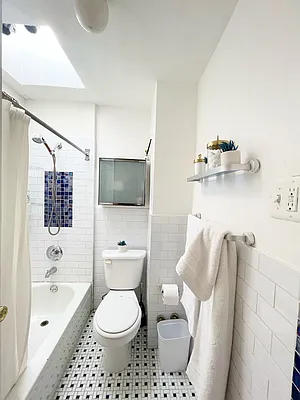 Rented by Corcoran | media 21