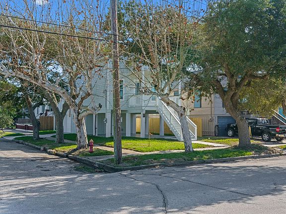4th image of 2202 31st St