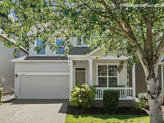 2nd image of 1066 SE Roundelay St