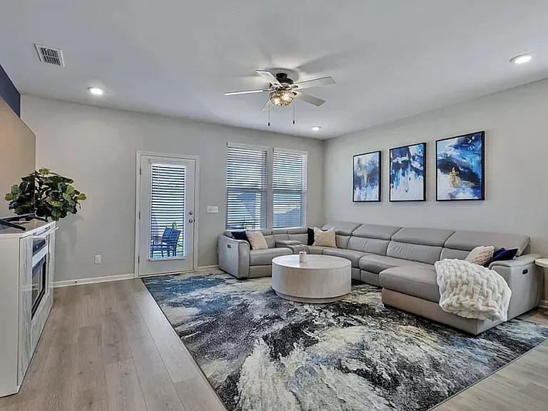 5040 Sunflower Ln — Photo 13